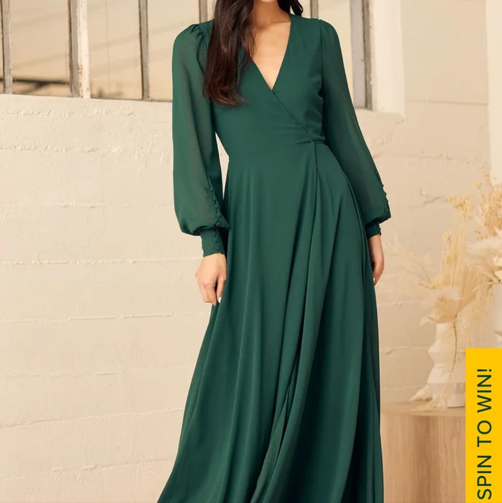 Lulu's women's green long sleeve wrap gown with button detail